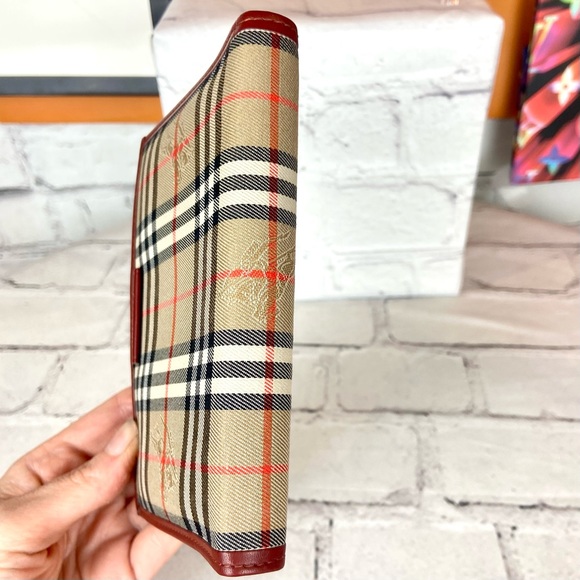 Burberrys Agenda Planner PM - Picture 12 of 15